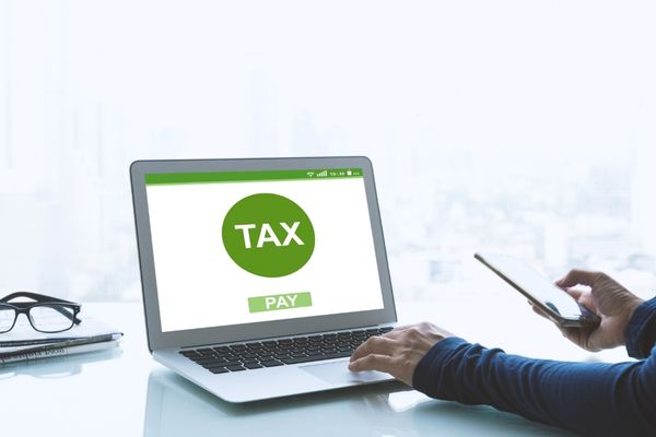 QuickBooks accounting software makes tax deductions easier as it automates all expense records and keeps evidence thereof all in one place.