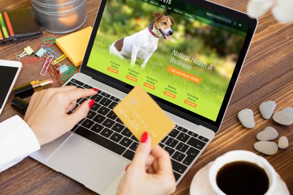 Laptop showcasing an online pet store.